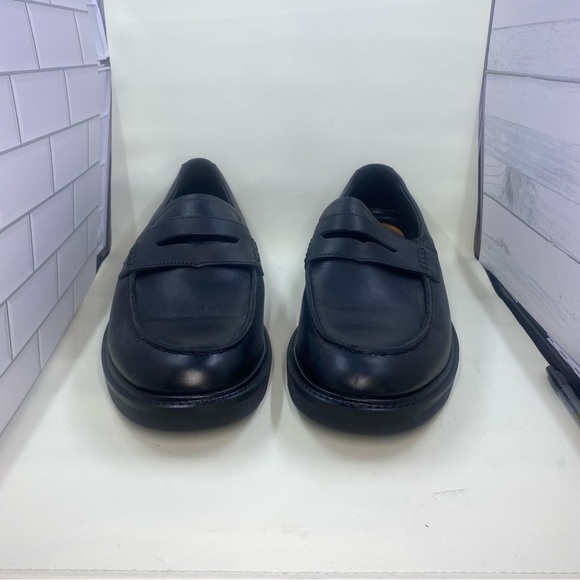 Ecco Black Leather Slip-On Loafers - Picture 4 of 14